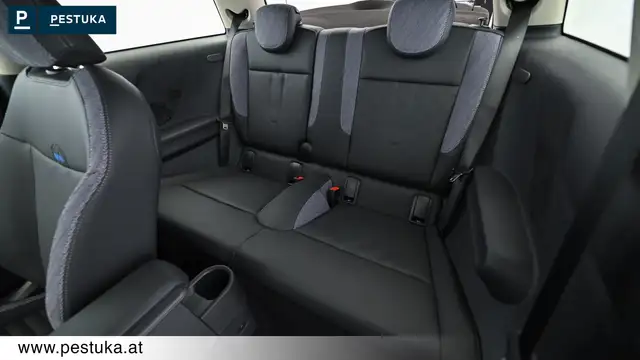 MINI Hatch view 14