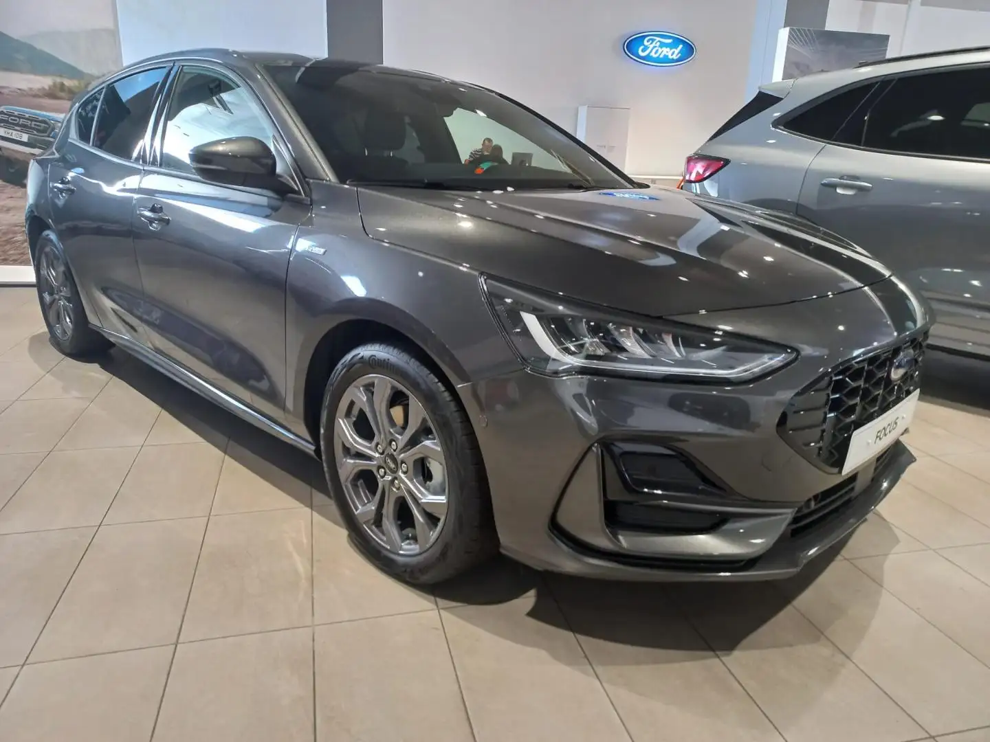 Ford Focus 1.0 Ecoboost MHEV ST-Line 125 Gris - 2