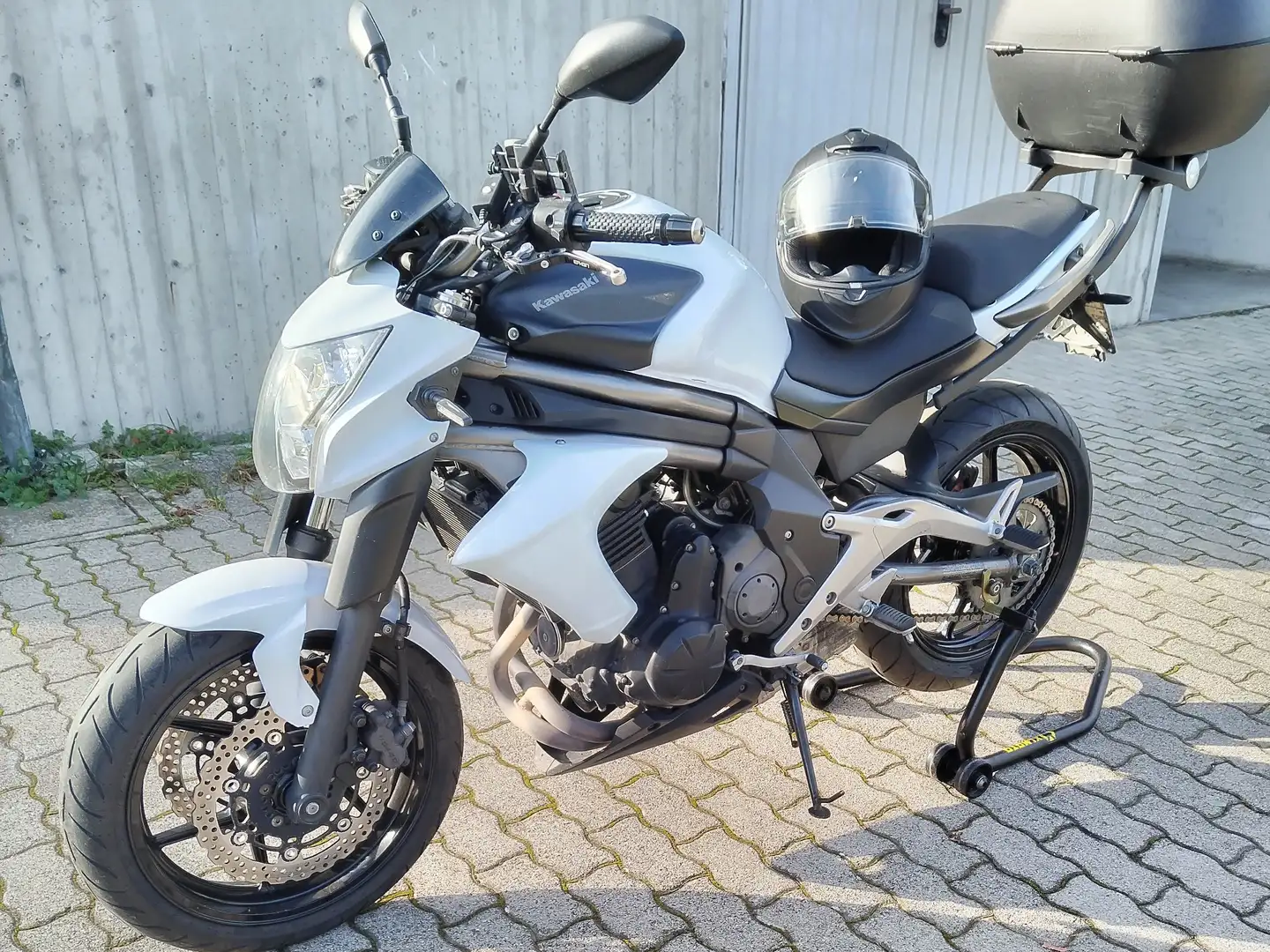 Kawasaki ER - 6 N Blanc - 1