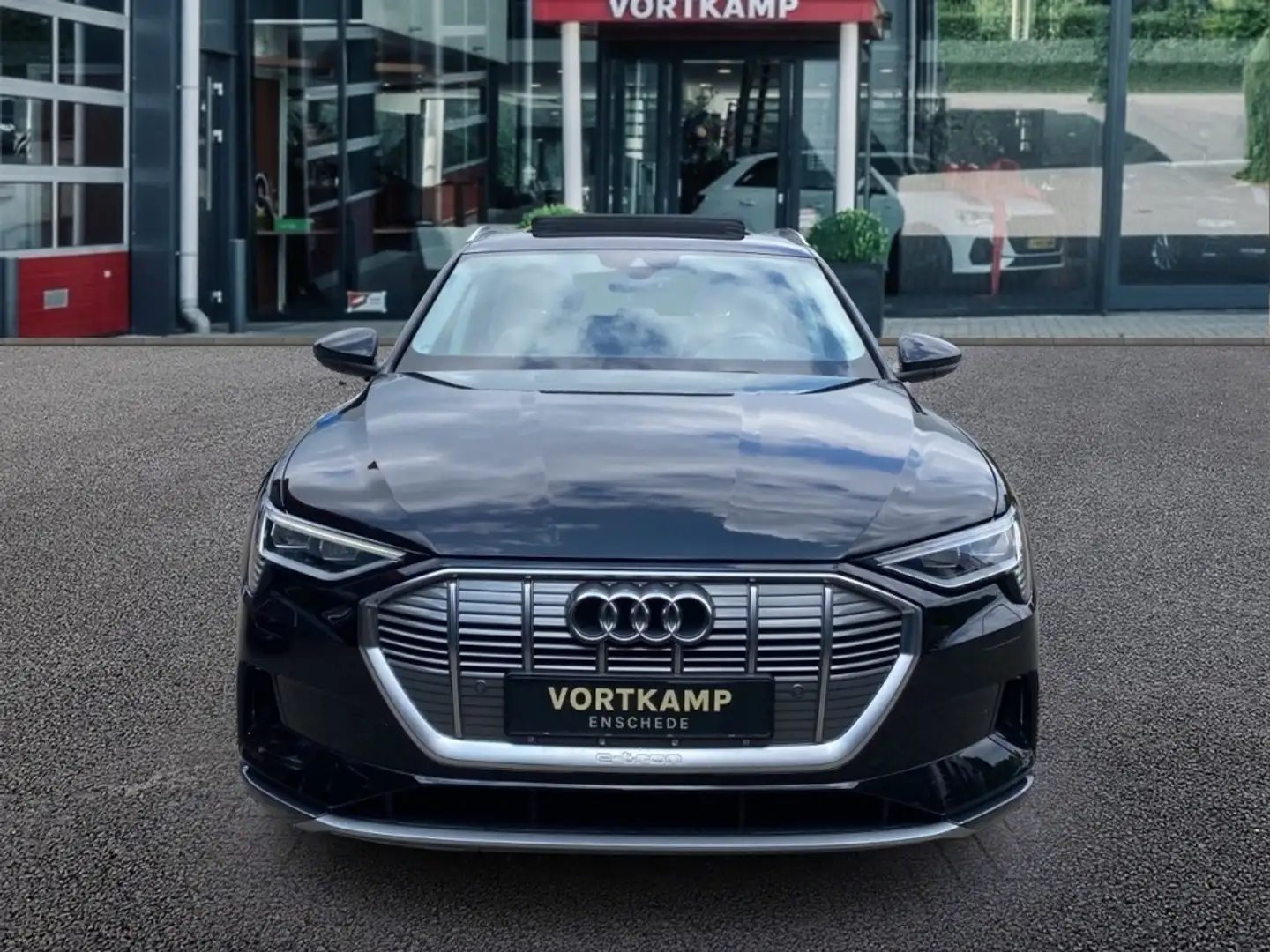 Audi e-tron 50 QUATTRO ADVANCED PANO-DAK/TREKHAAK/LEDER/CAMERA Zwart - 2