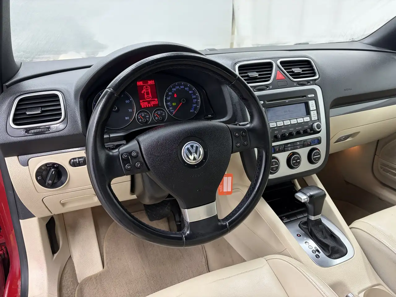 Volkswagen Eos снимка Volkswagen Eos