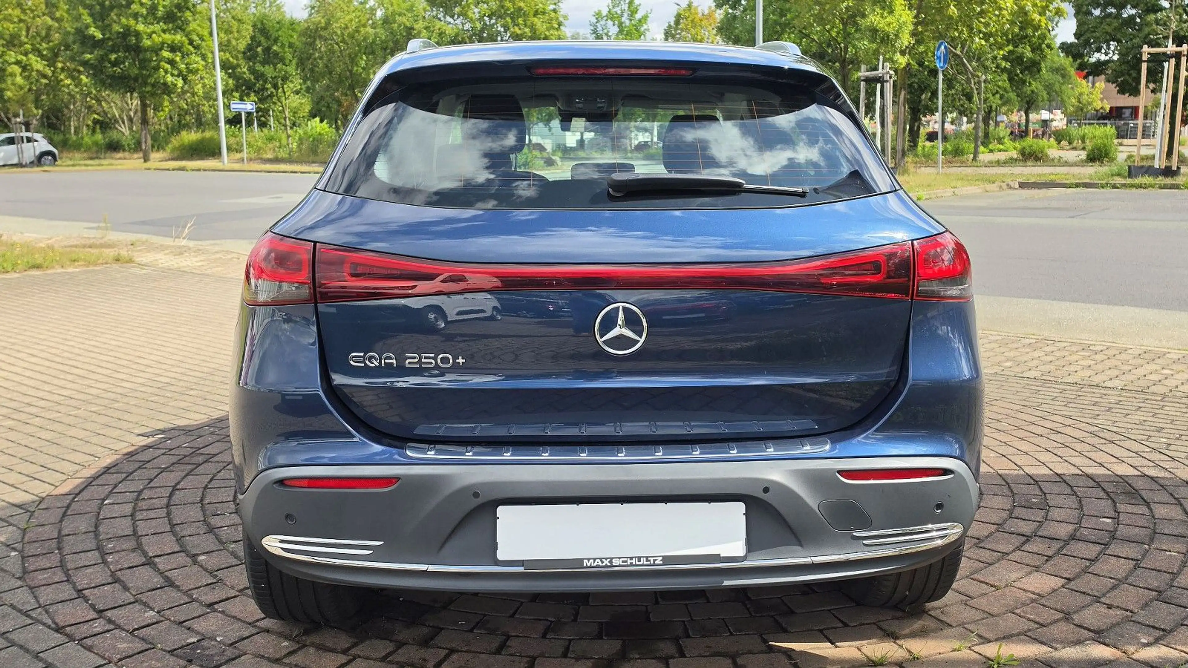 Mercedes-Benz EQA EQA 250+ — photo 6