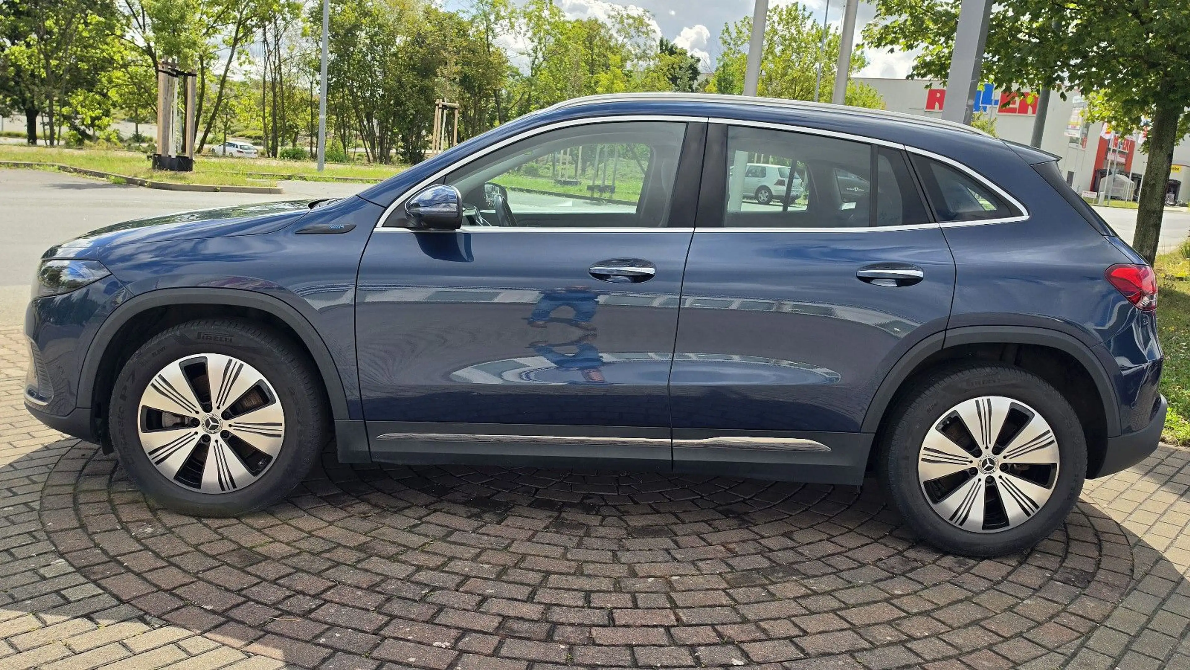 Mercedes-Benz EQA EQA 250+ — photo 4