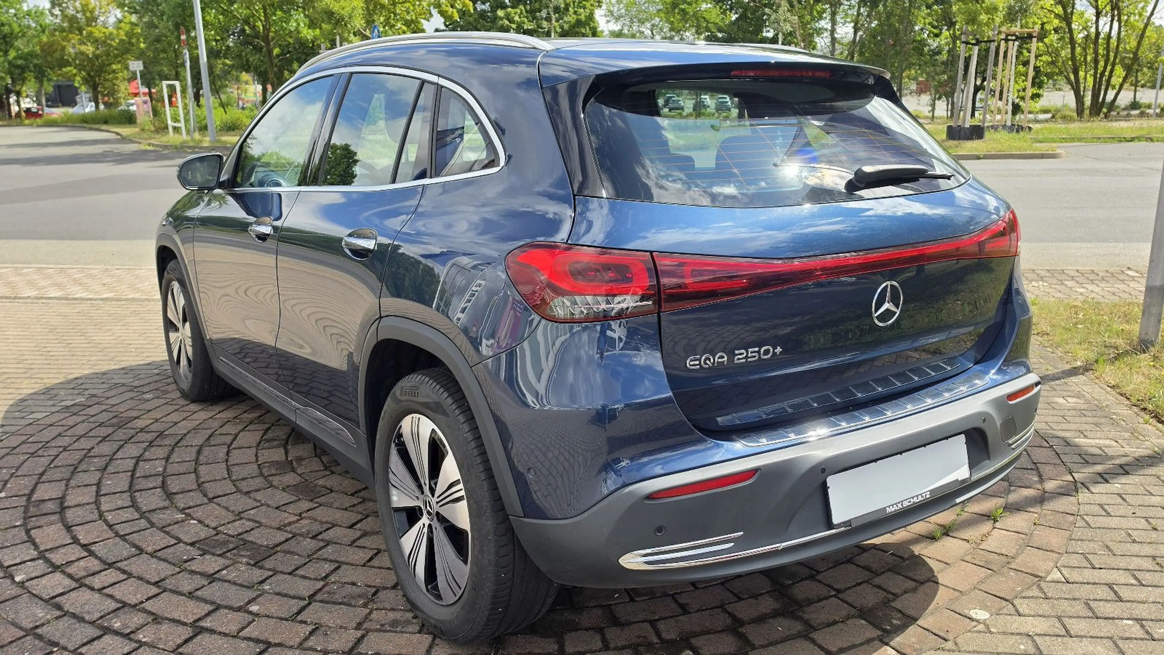 Mercedes-Benz EQA EQA 250+ — photo 5