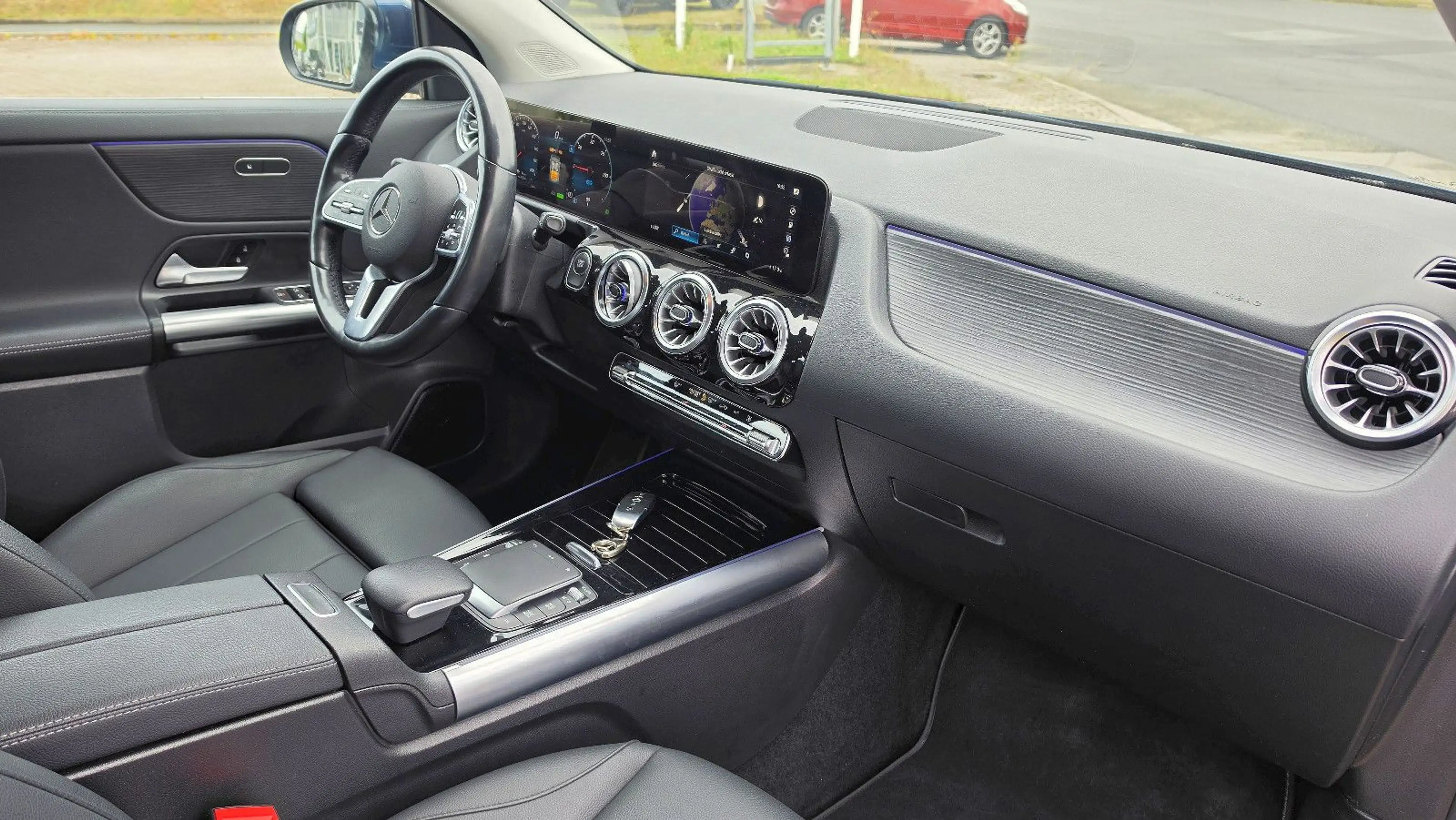 Mercedes-Benz EQA EQA 250+ — photo 13