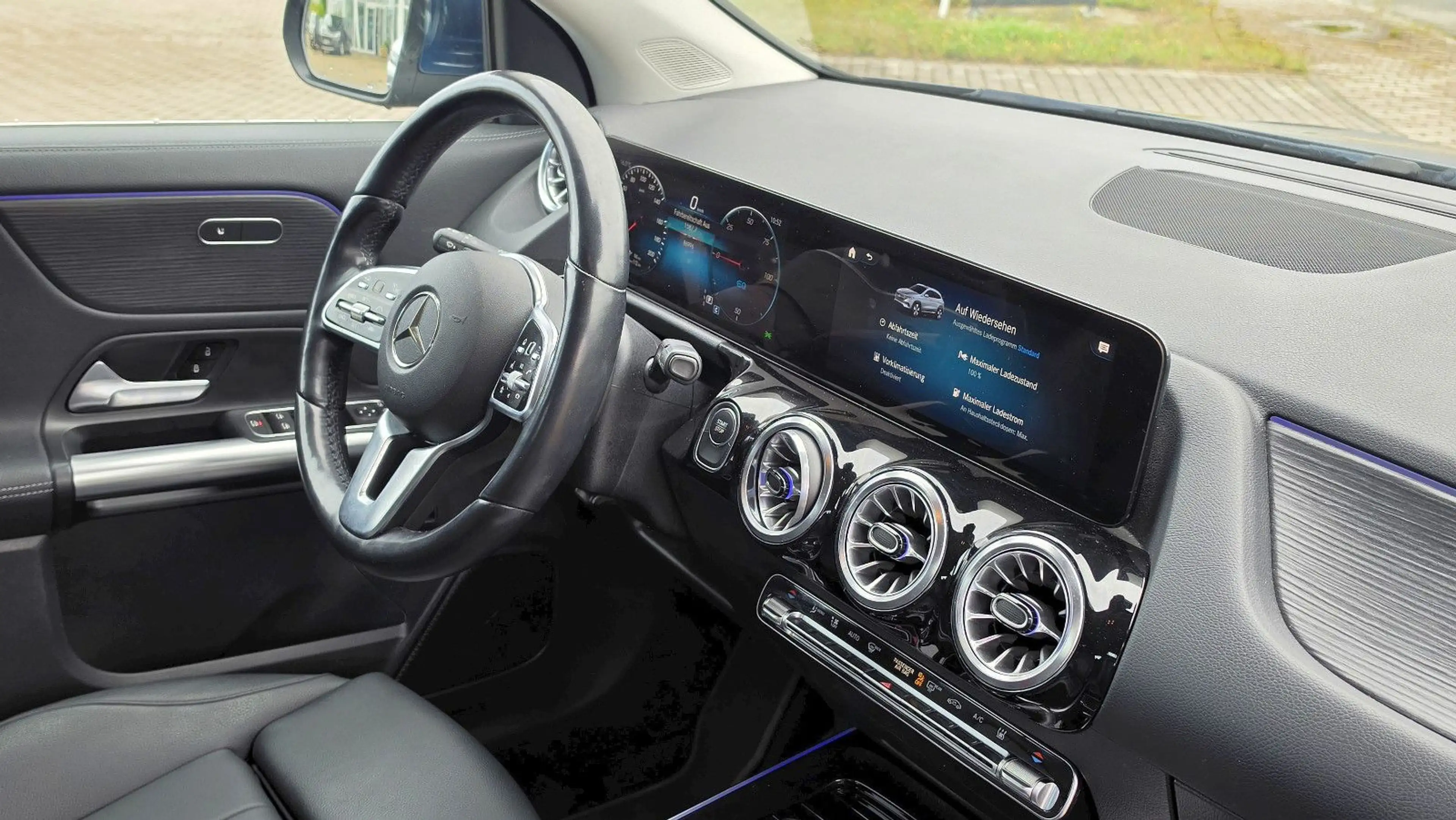 Mercedes-Benz EQA EQA 250+ — photo 14