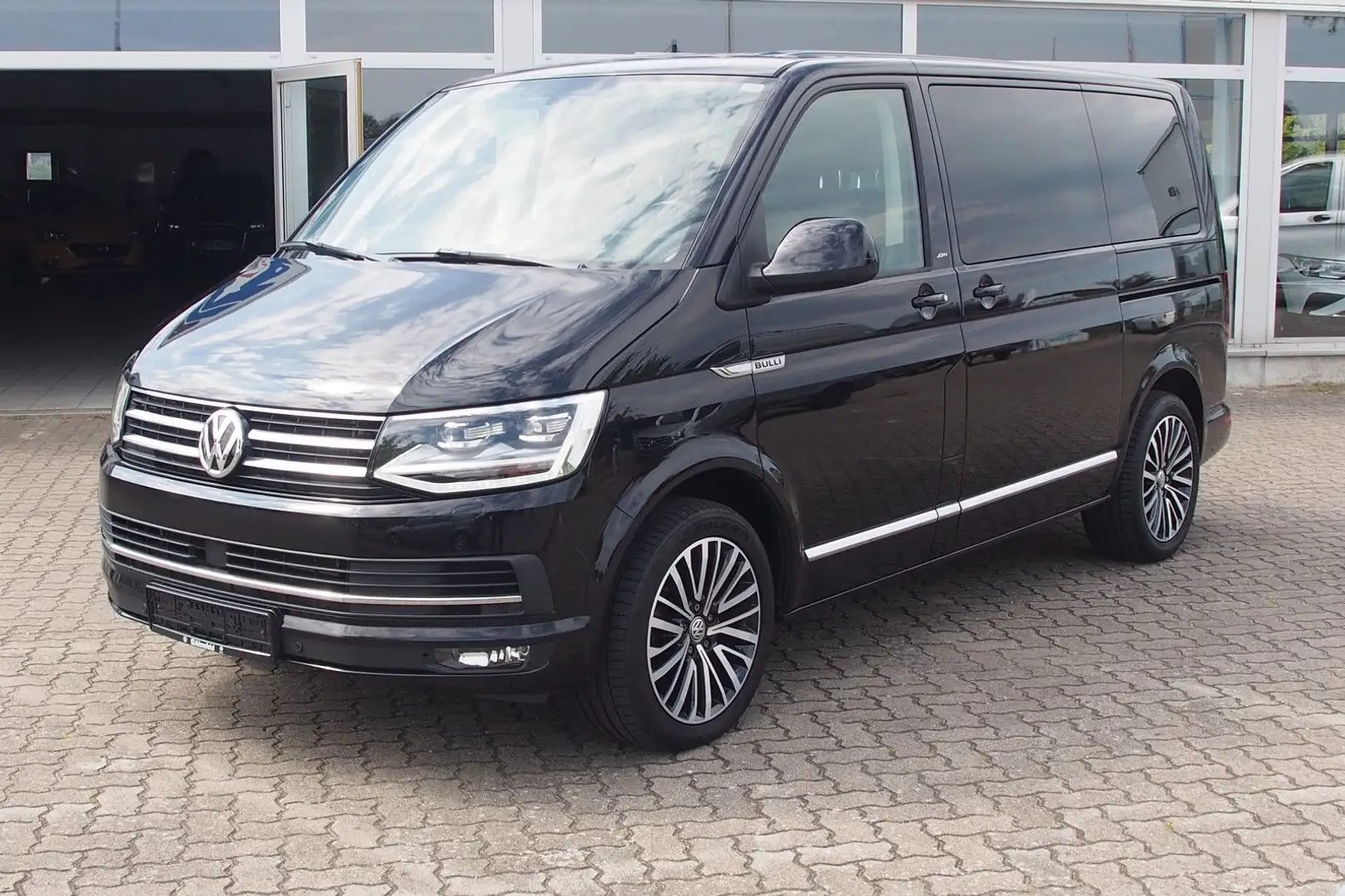 Volkswagen T6 Multivan Join/NAVI/LED/AHK/ACC/DSG Schwarz - 1