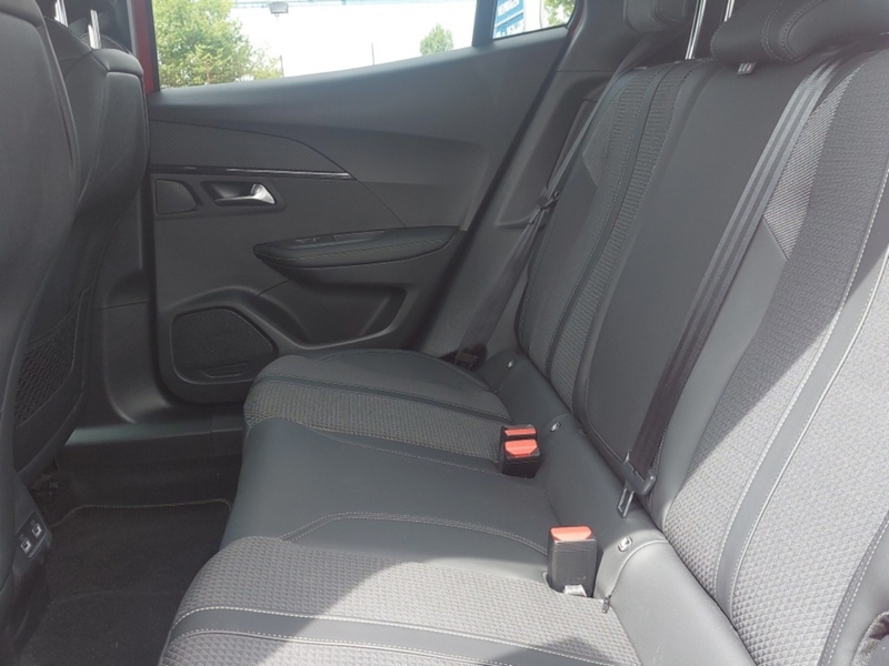 Peugeot e-2008 GT 136 ´´ ACC/ GripControl ´´ — photo 10