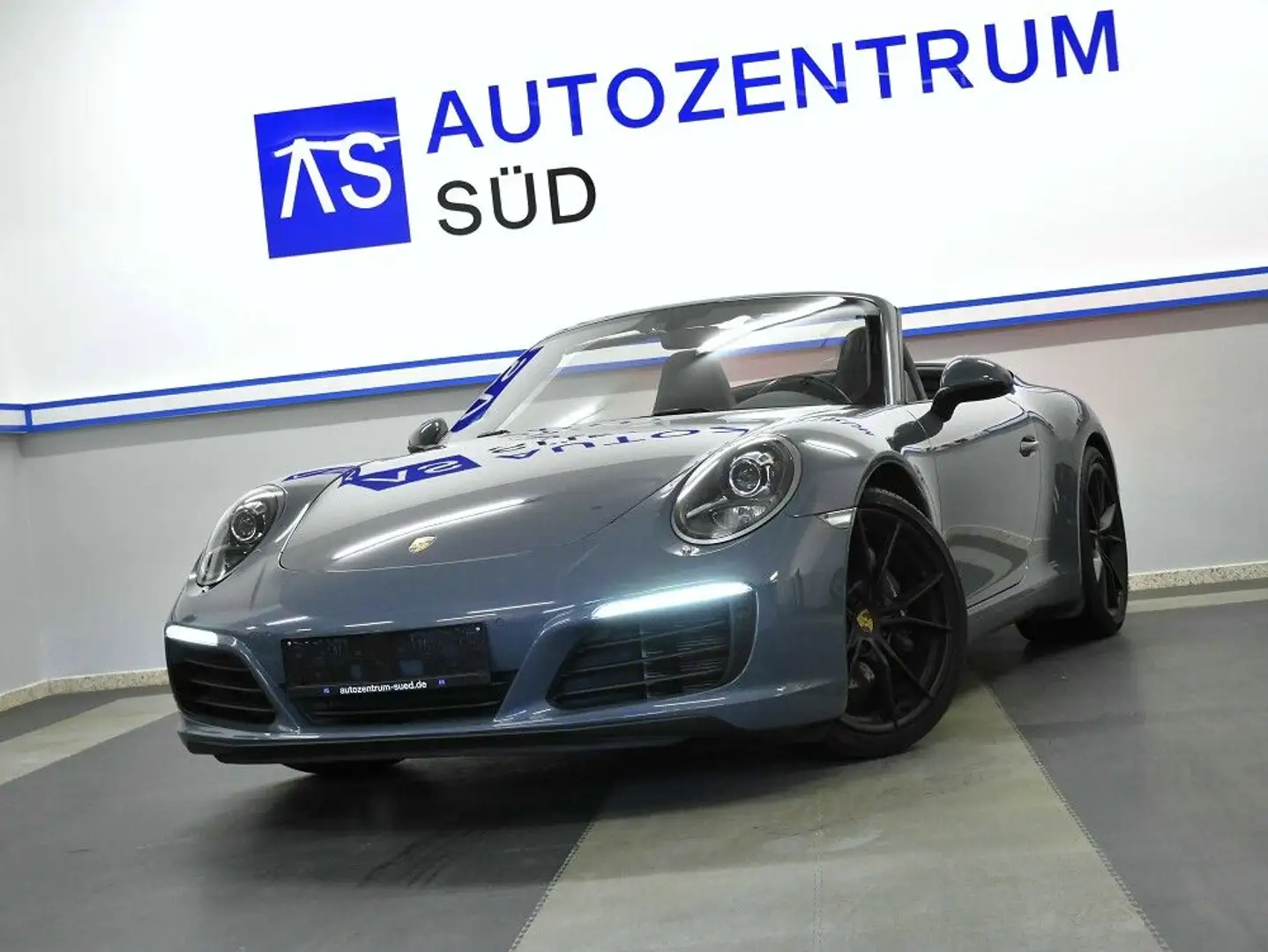 Porsche 911 991 Carrera Cabriolet PDK Sportabgas PDLS Blau - 1