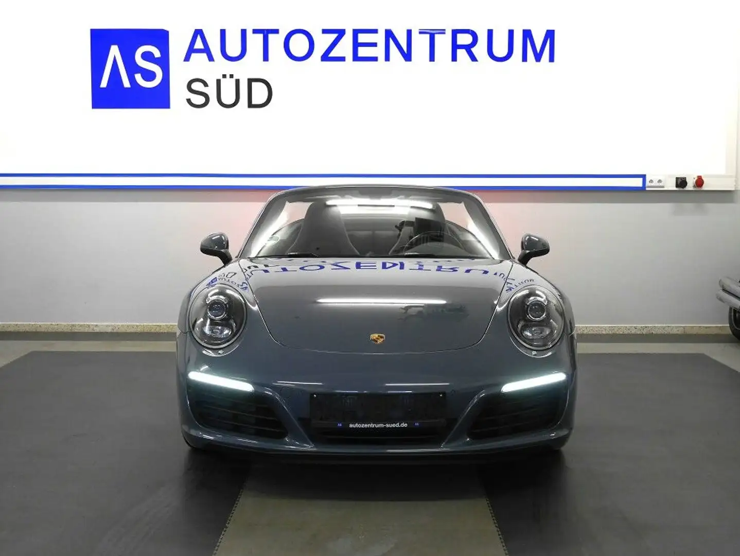 Porsche 911 991 Carrera Cabriolet PDK Sportabgas PDLS Blau - 2