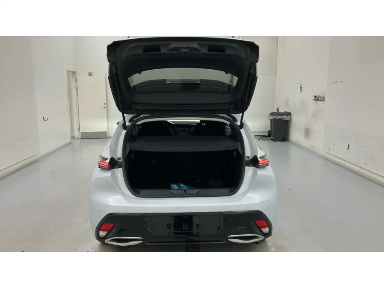 Peugeot 308 Allure Pack 1.2 PureTech Navi Kamera Led 14