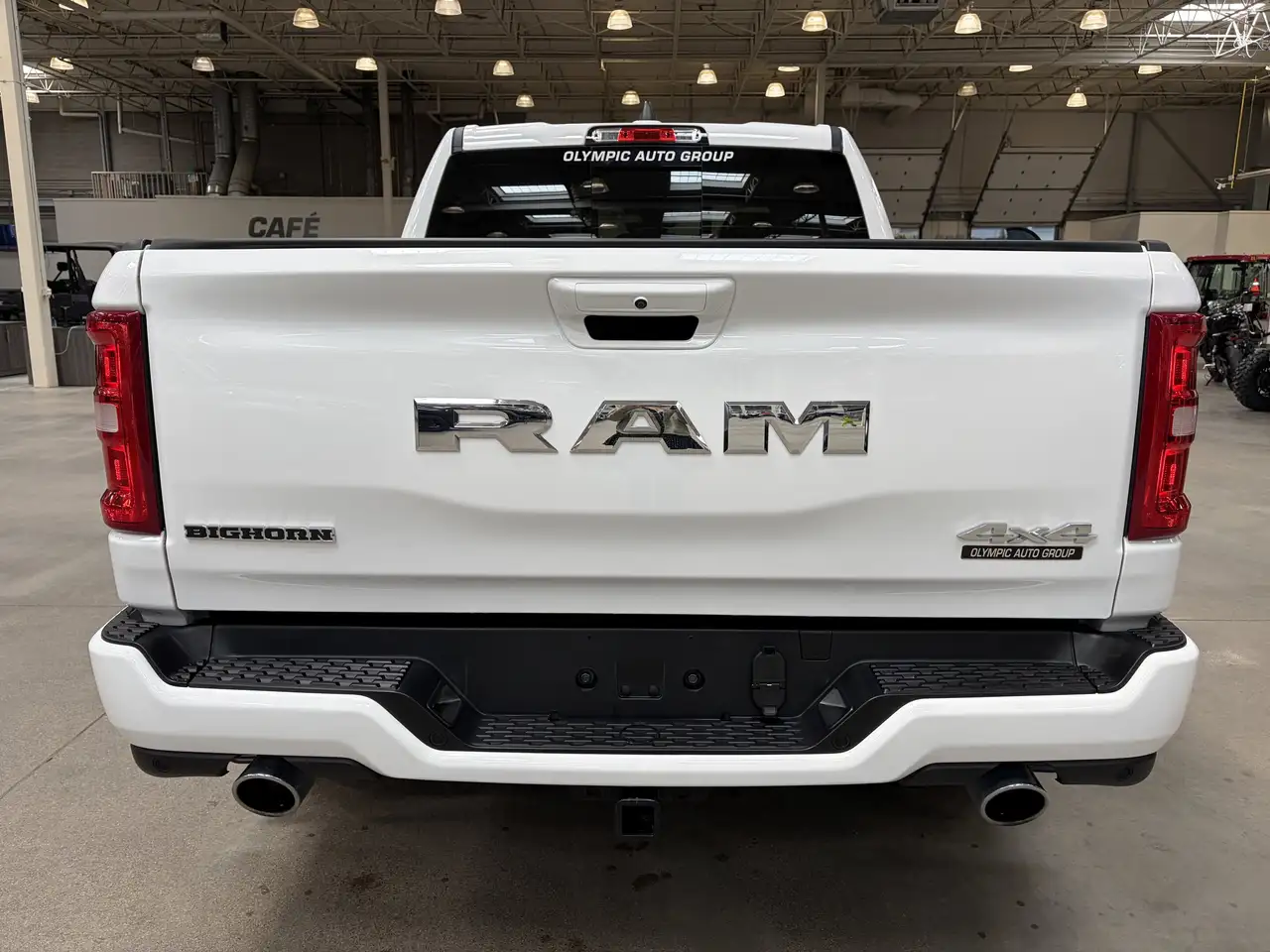 RAM 1500 снимка RAM 1500