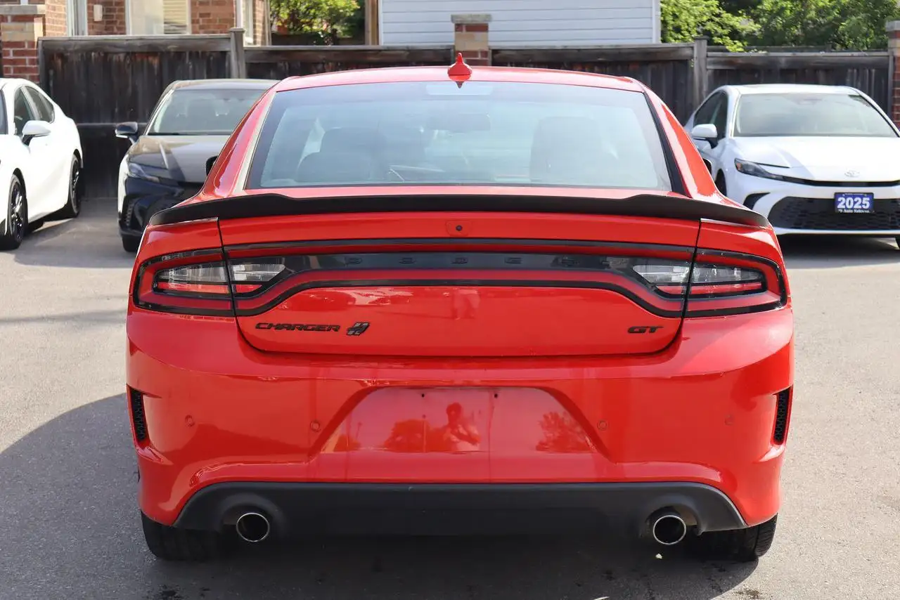 Dodge Charger снимка Dodge Charger