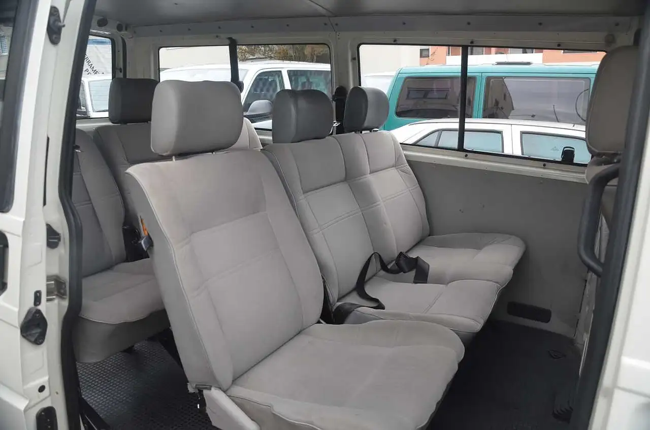 Volkswagen T4 Bus 2,5Benziner, Automatik, langer Radstand, foto 4