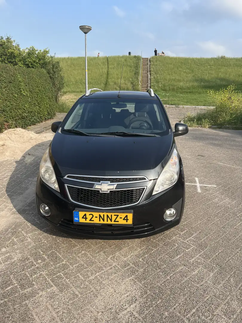 Chevrolet Spark 1.0 16V LS Bi-Fuel crna - 1