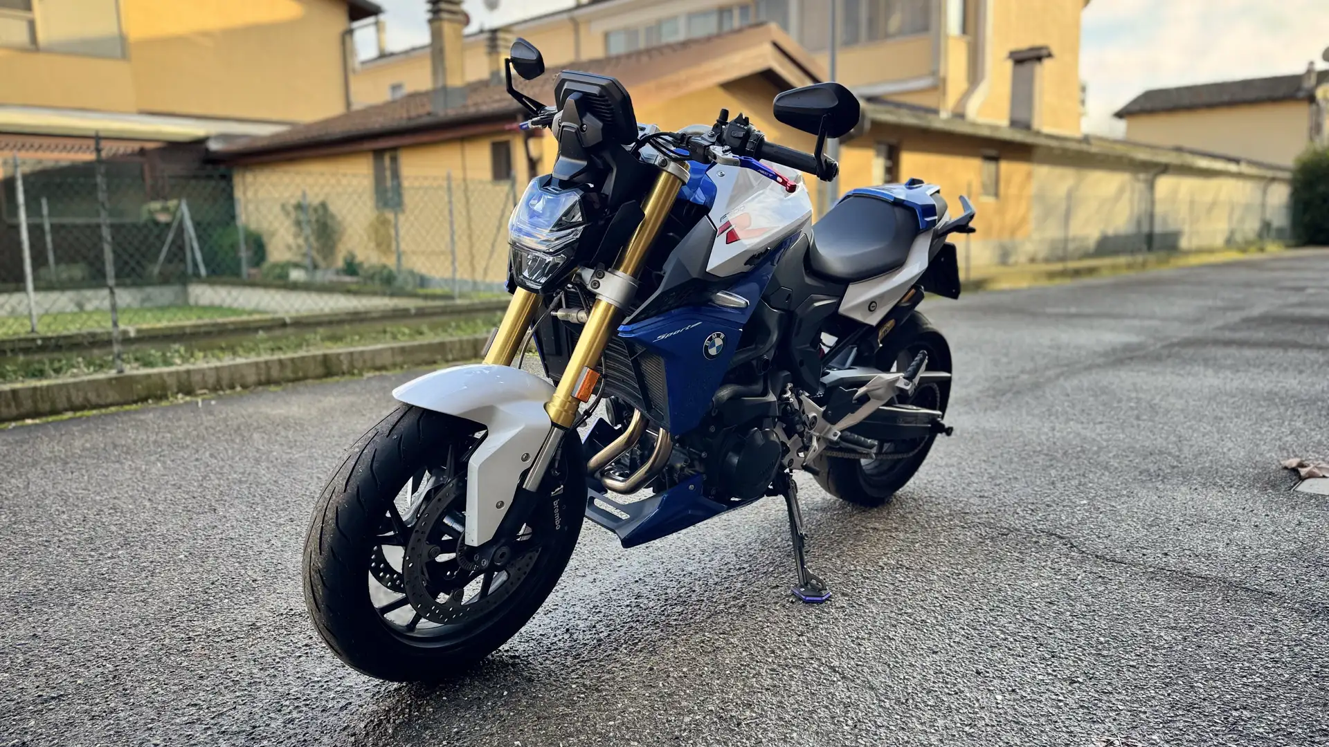 BMW F 900 R Sport - 2