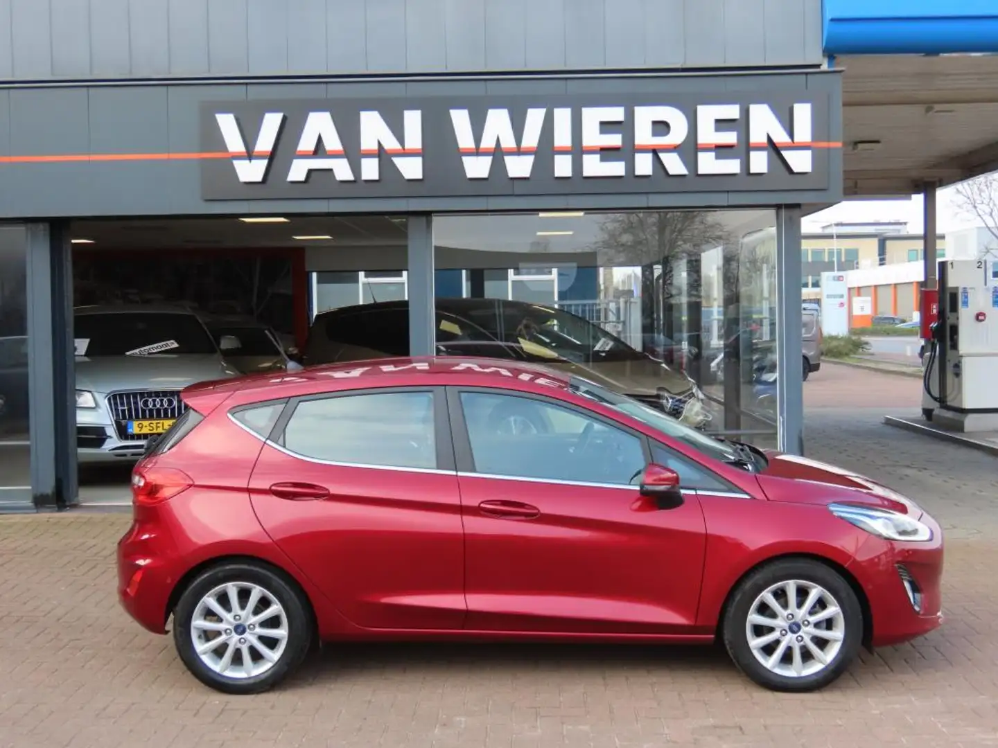 Ford Fiesta 1.0 EcoBoost Titanium Navi Clima Camera B&O Adap C Rood - 2
