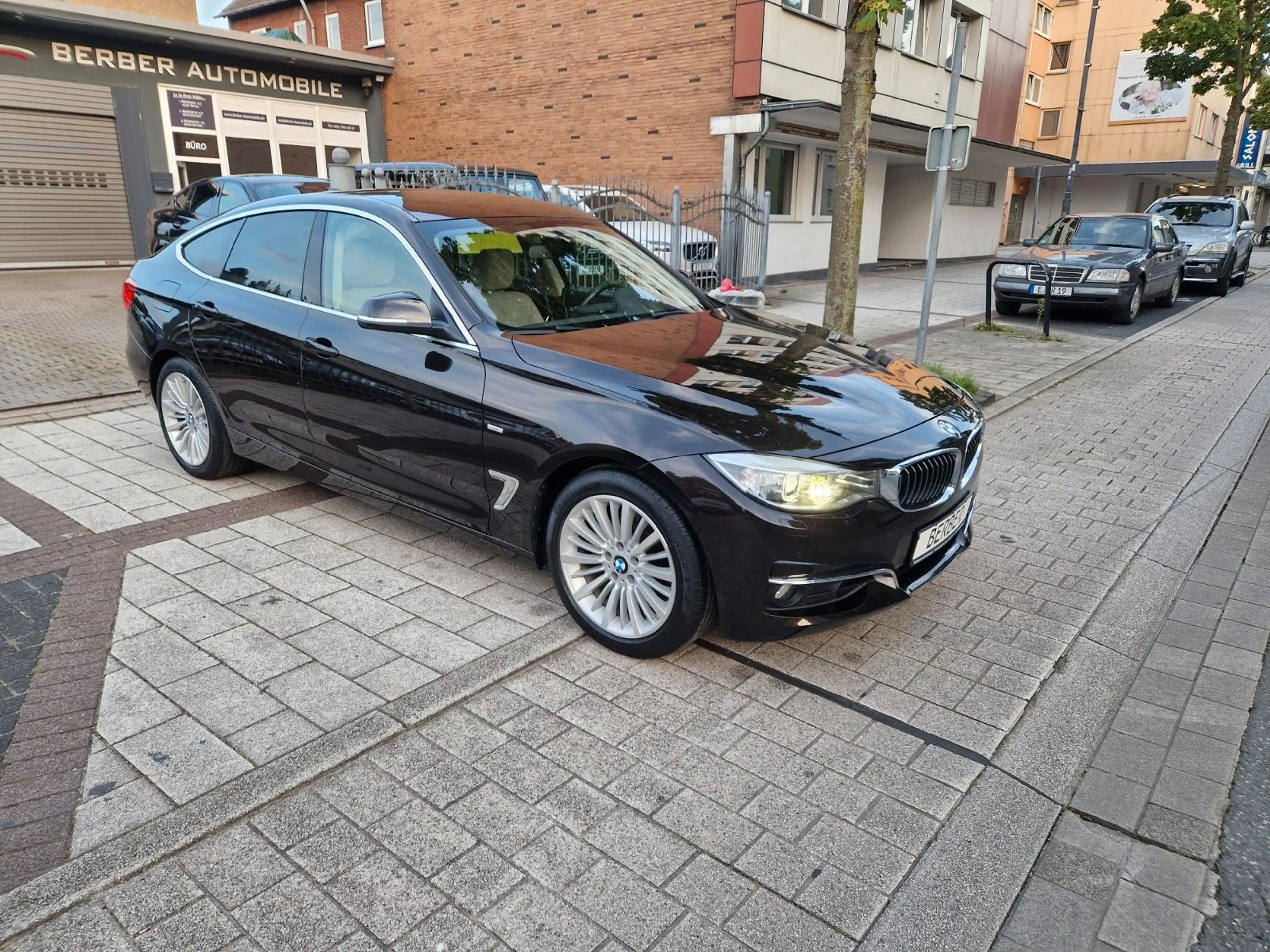 BMW 328 i Gran Turismo*Xenon*Navi*Cam*Leder*Head-Up* — photo 3