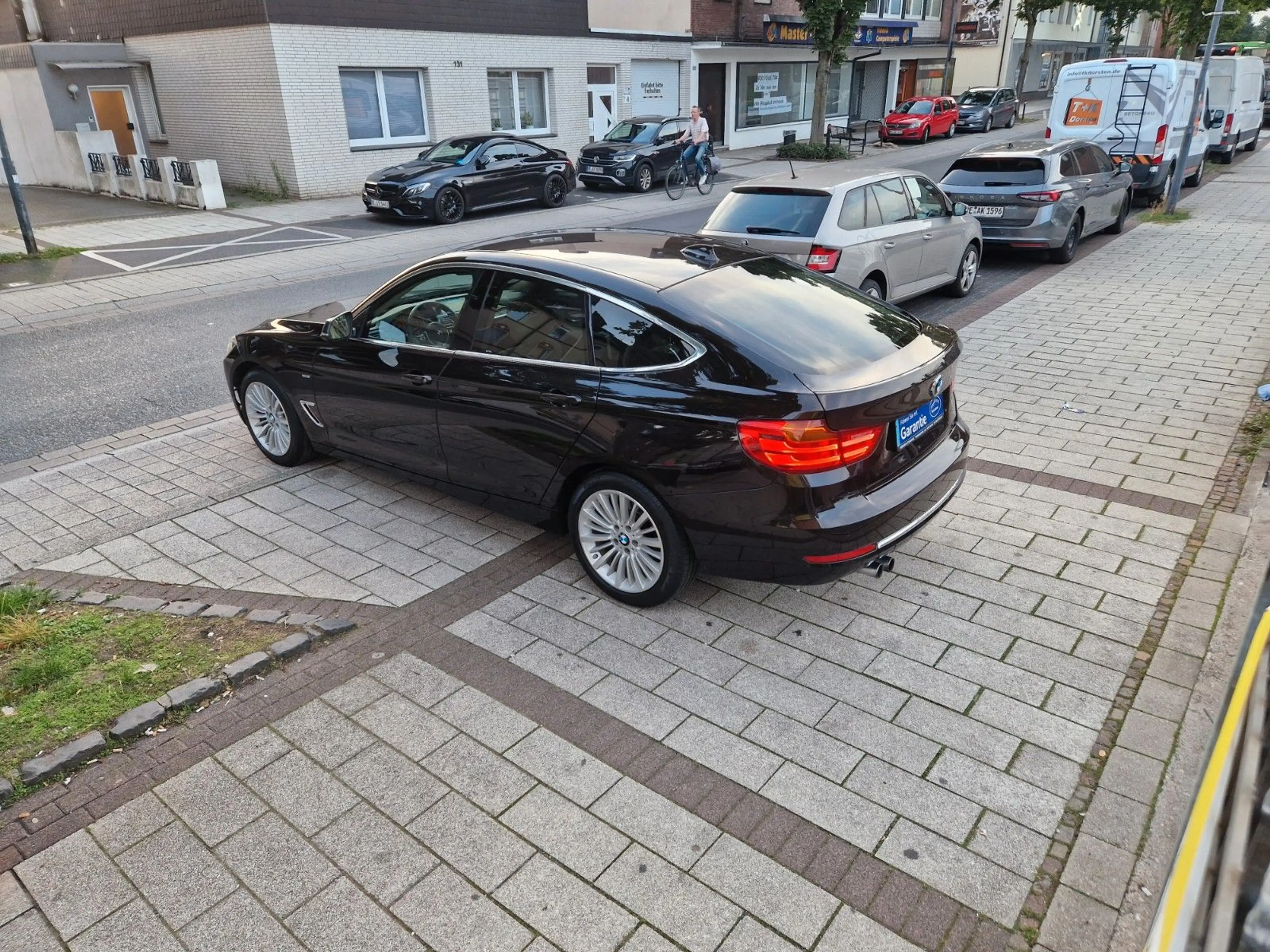 BMW 328 i Gran Turismo*Xenon*Navi*Cam*Leder*Head-Up* — photo 9