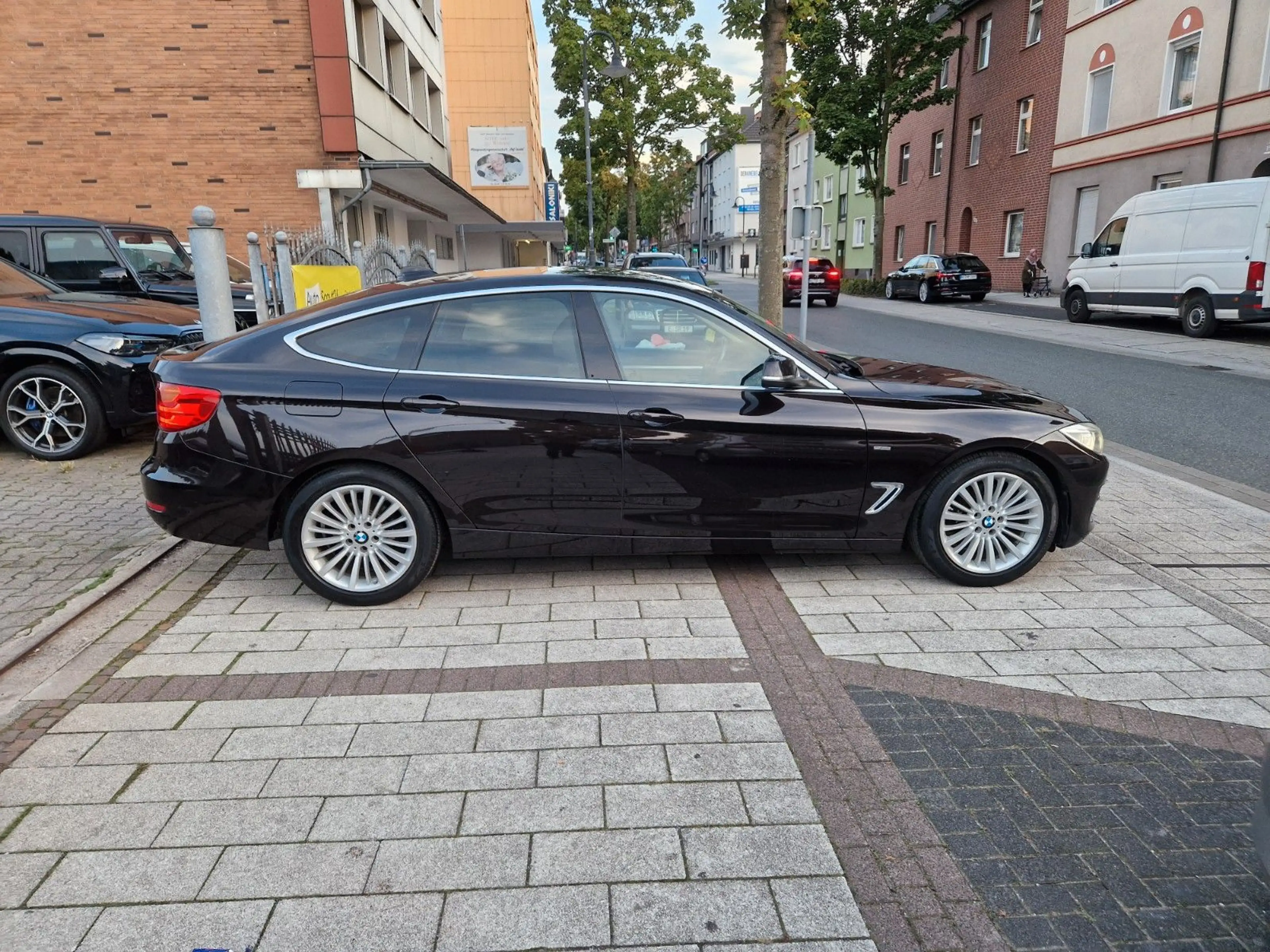 BMW 328 i Gran Turismo*Xenon*Navi*Cam*Leder*Head-Up* — photo 4