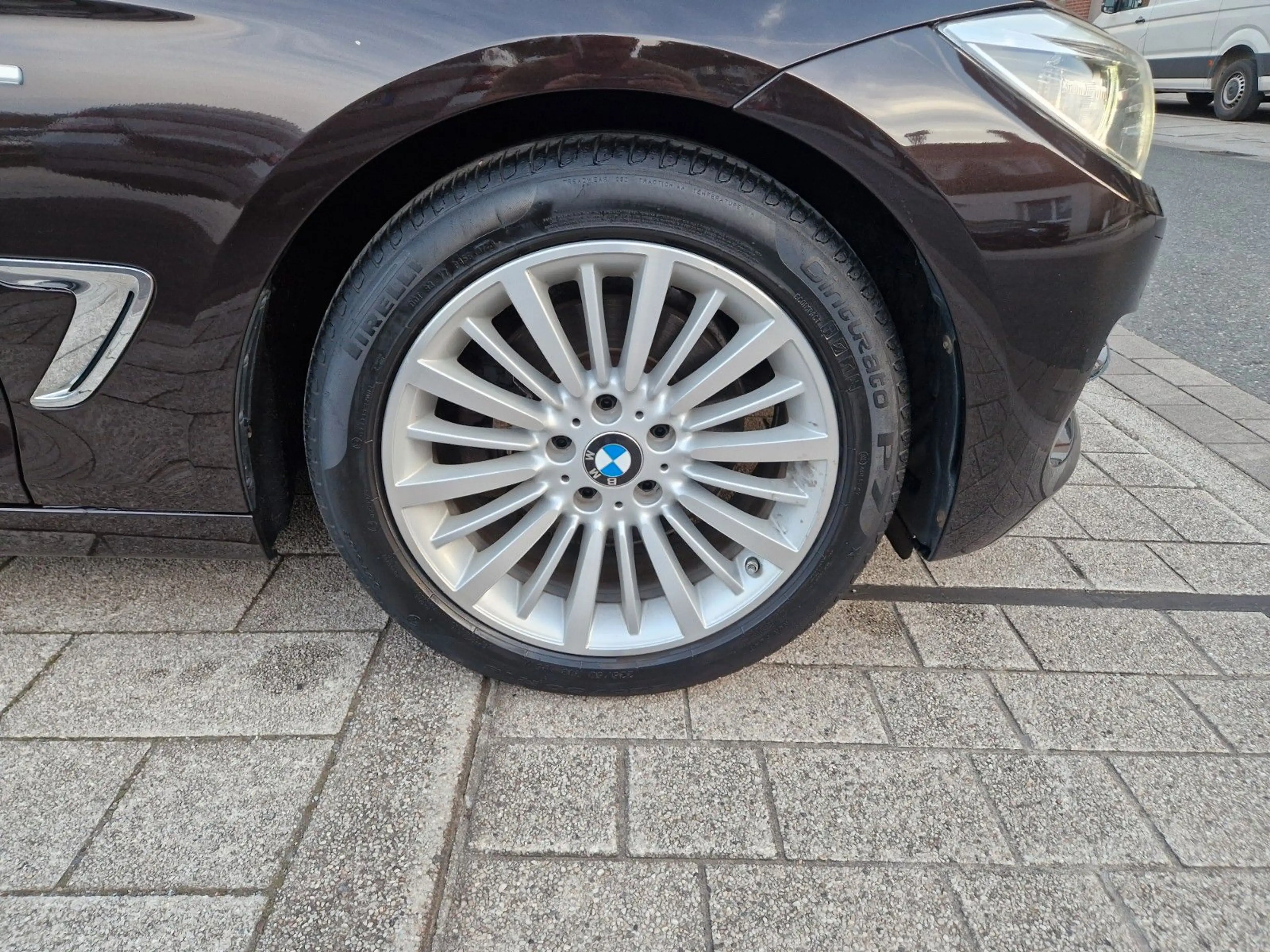 BMW 328 i Gran Turismo*Xenon*Navi*Cam*Leder*Head-Up* — photo 12