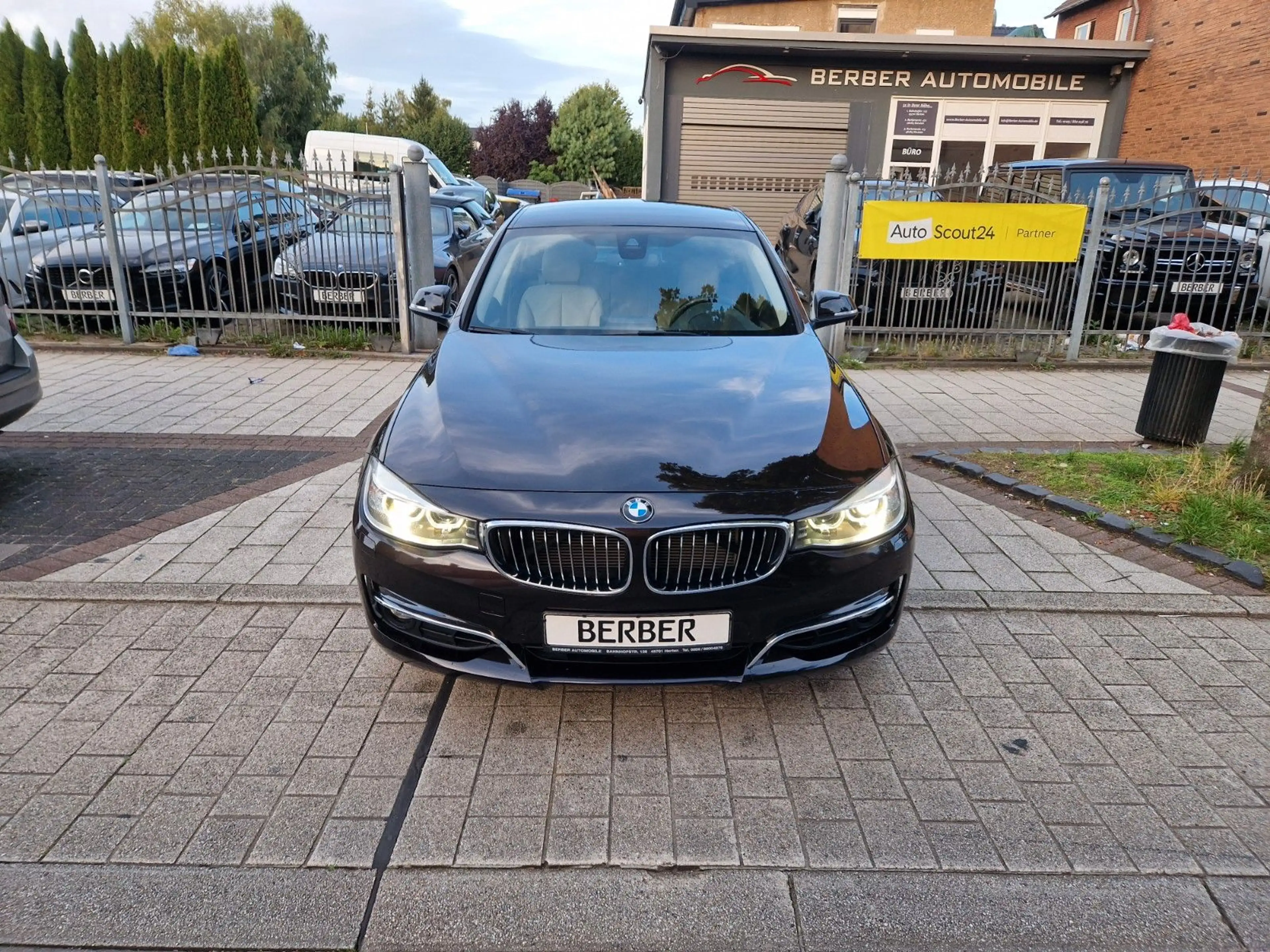 BMW 328 i Gran Turismo*Xenon*Navi*Cam*Leder*Head-Up* — photo 2