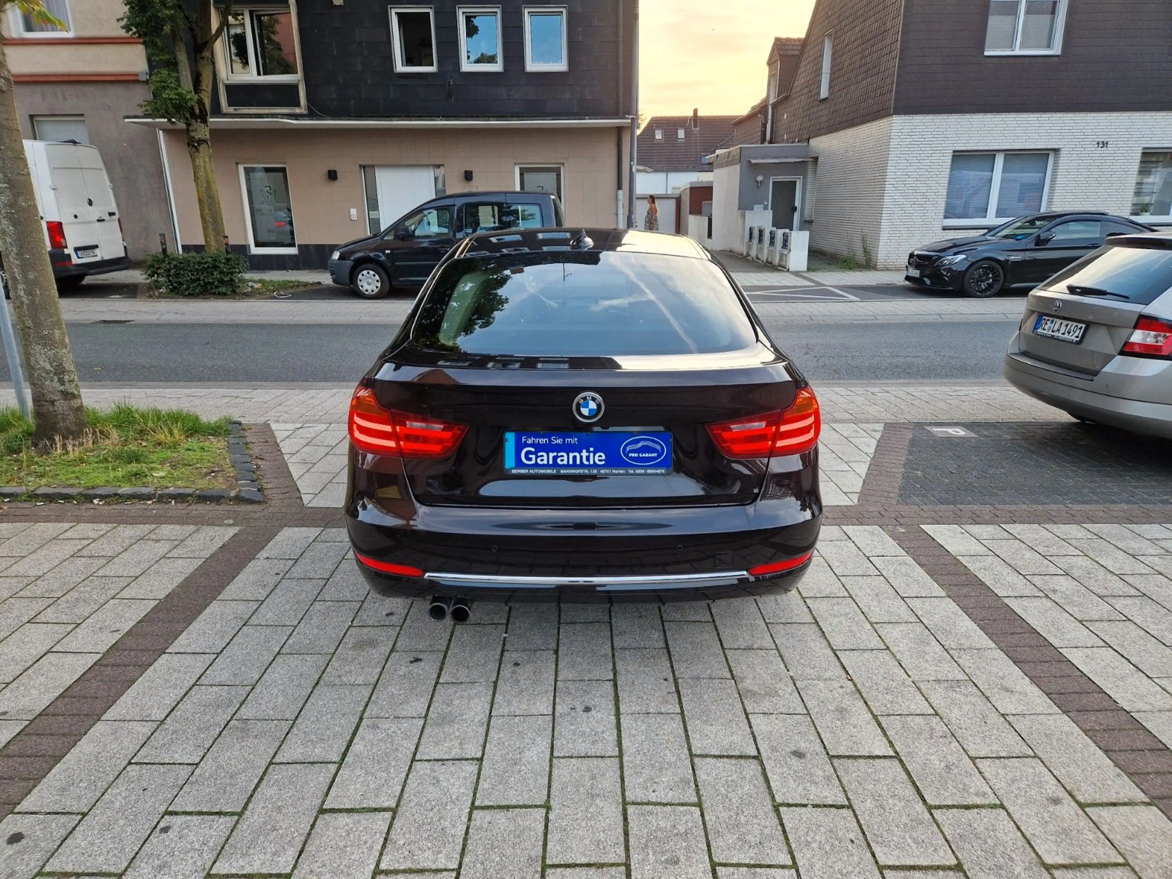 BMW 328 i Gran Turismo*Xenon*Navi*Cam*Leder*Head-Up* — photo 6