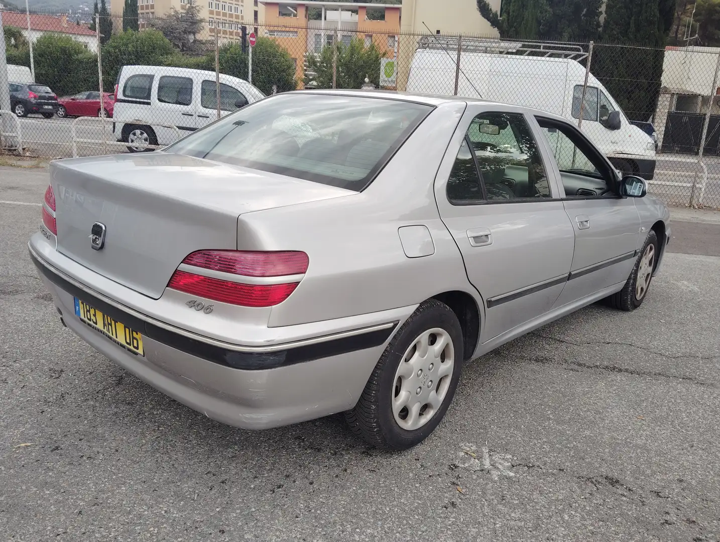Peugeot 406 406 1.8e 16V SR - 2