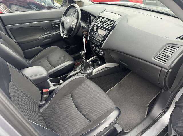 Citroen C4 Aircross 1,6 e-HDi Tendance 4WD / Navi / Kamera / AHK