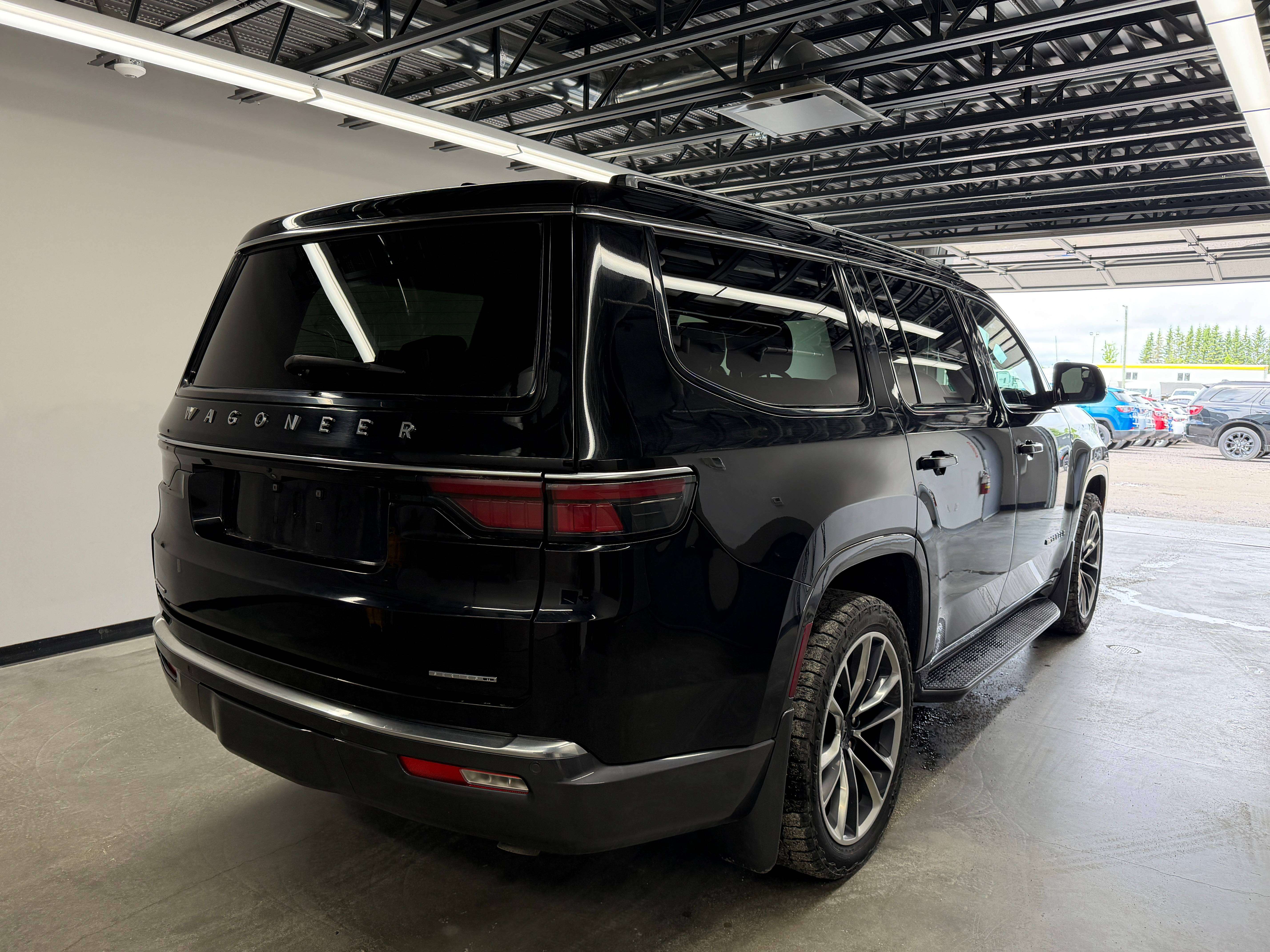 2022 Jeep Wagoneer 4WD