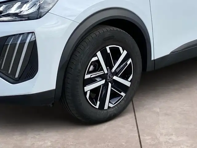 Peugeot 2008 view 15