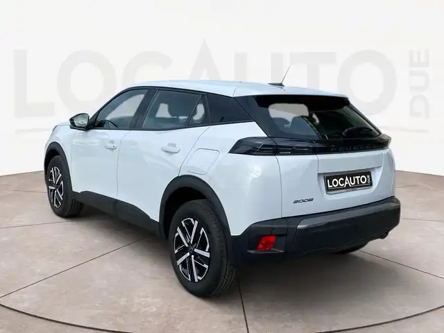 Peugeot 2008 view 5
