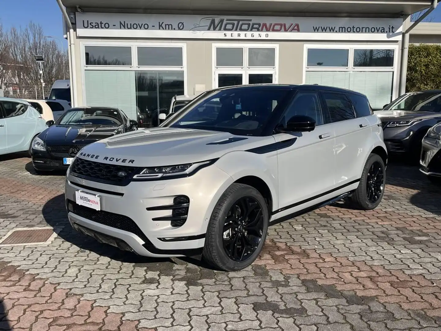 Land Rover Range Rover Evoque 2.0d i4 mhev R-Dynamic HSE awd 240cv auto Grigio - 1