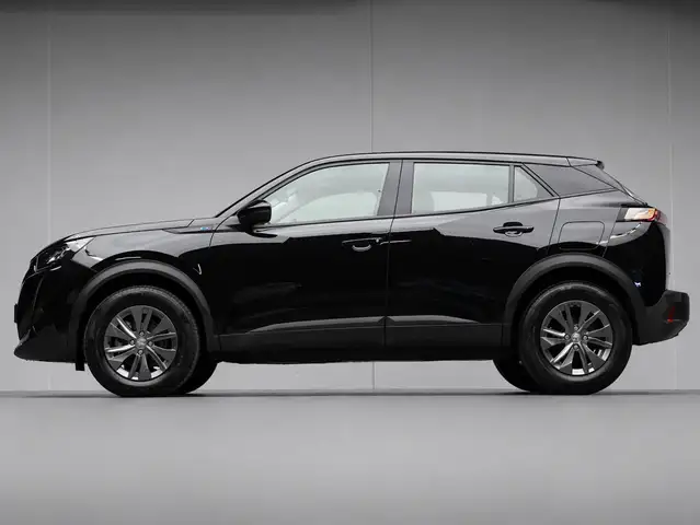 Peugeot e-2008 EV Allure 50 kWh Sport (APPLE CARPLAY,NAVI,CAMERA,