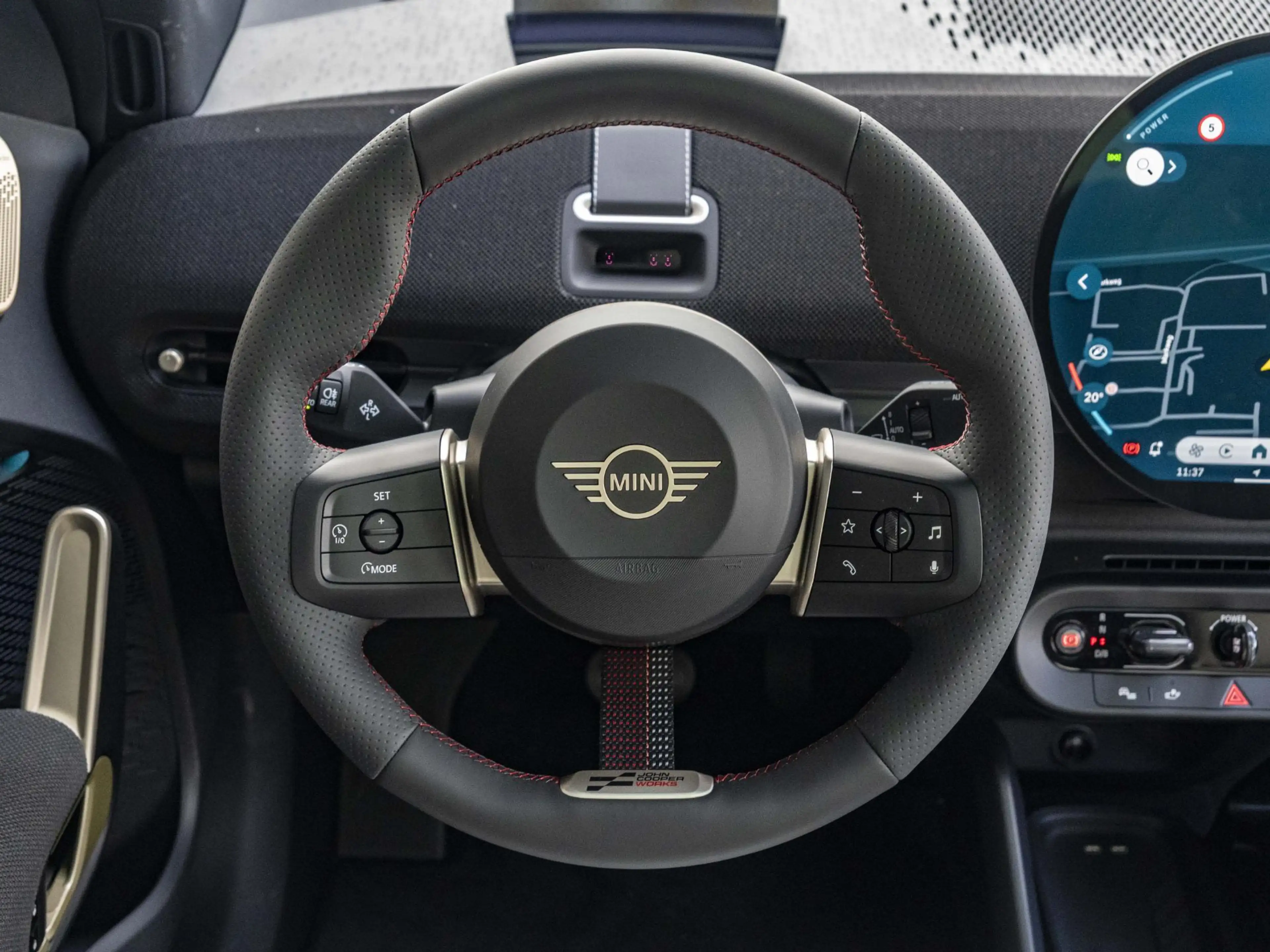 MINI Aceman E John Cooper Works L-pakket | Glazen panoramadak — photo 9