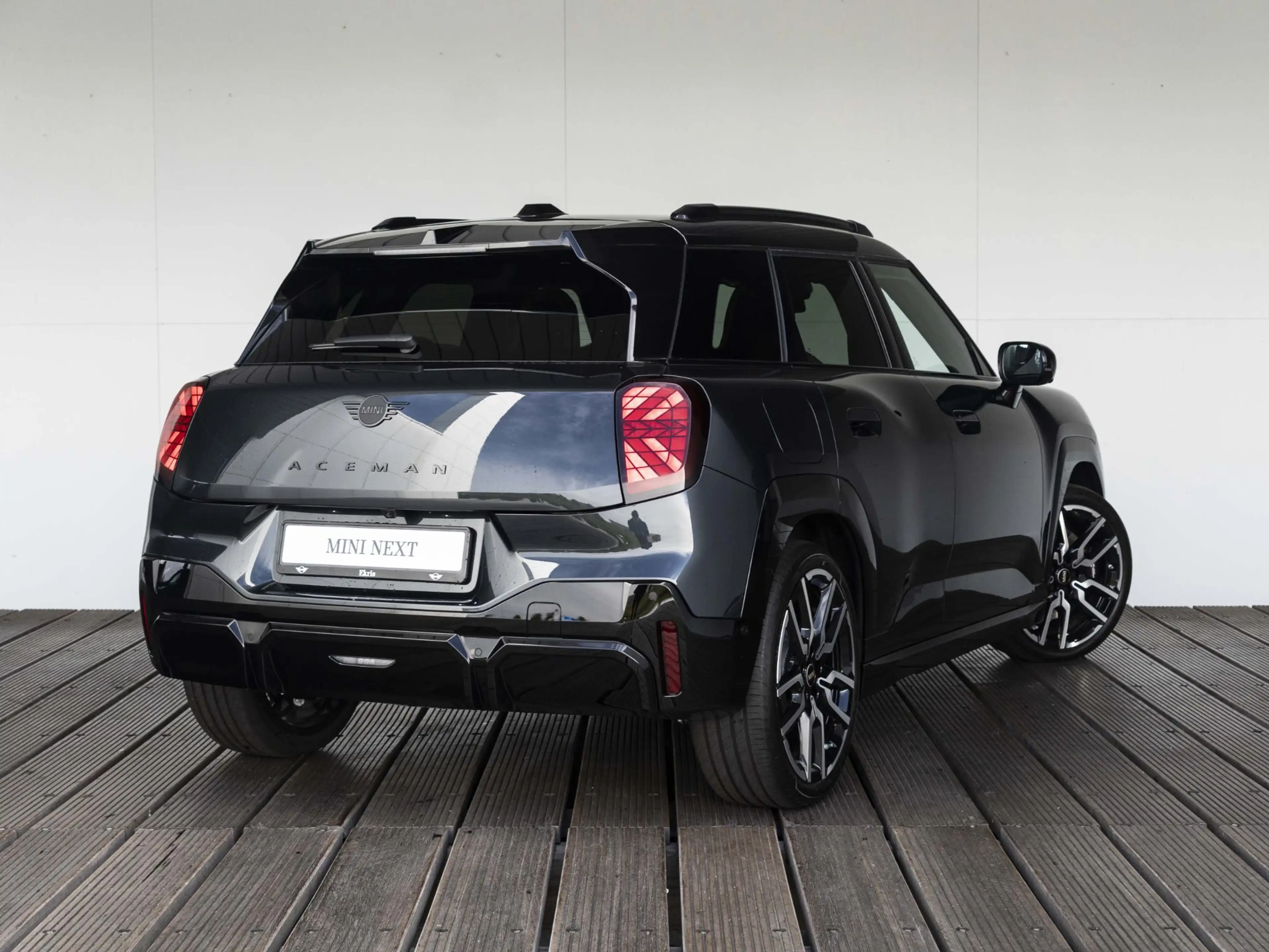 MINI Aceman E John Cooper Works L-pakket | Glazen panoramadak — photo 2