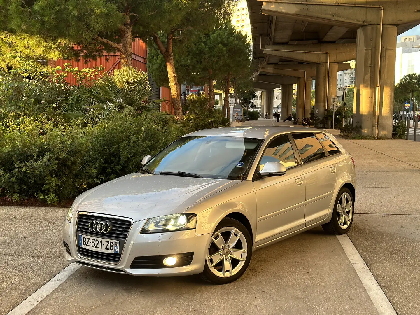 Audi A3 SportBack 2.0 TDI Design Edition DPF S-Tronic A - 1