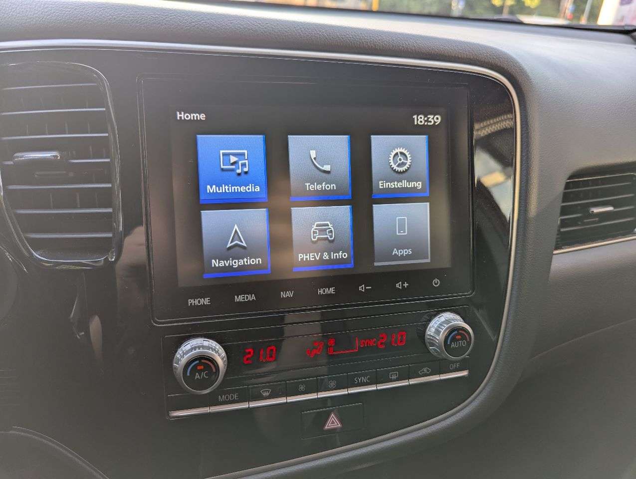Mitsubishi Outlander