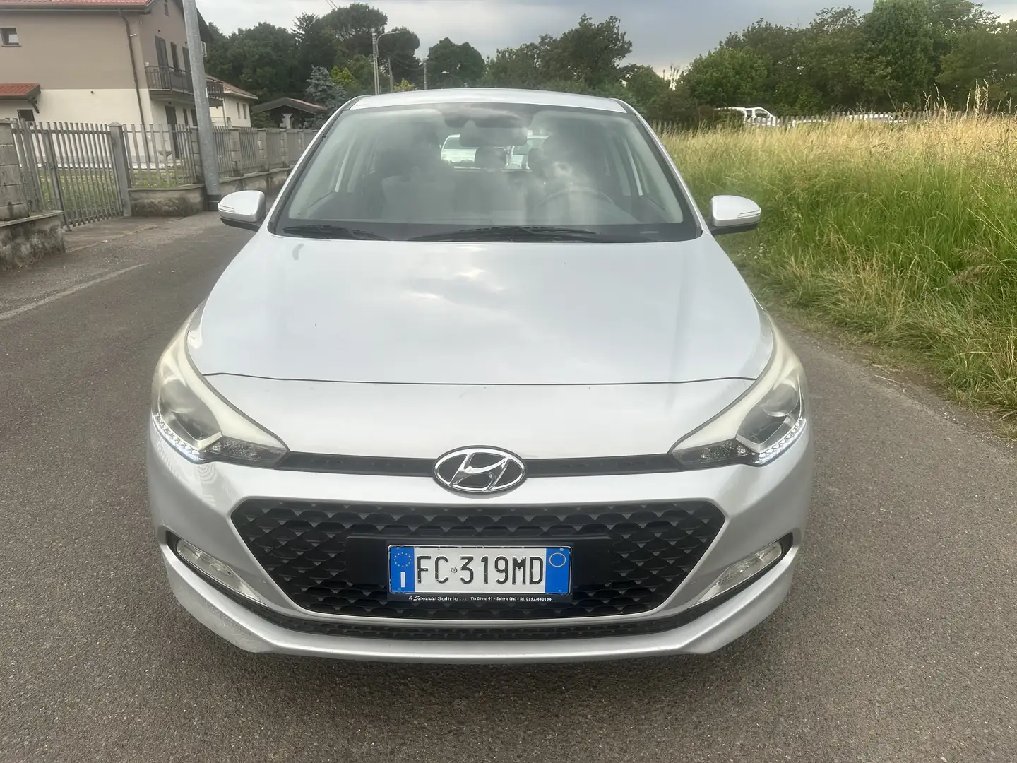 Hyundai i20 5p 1.2 Style 84cv Argento - 1