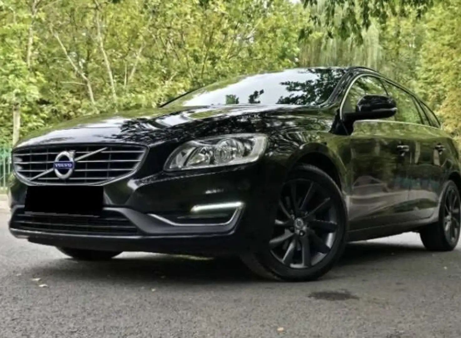 Volvo V60 D3 Summum - 1