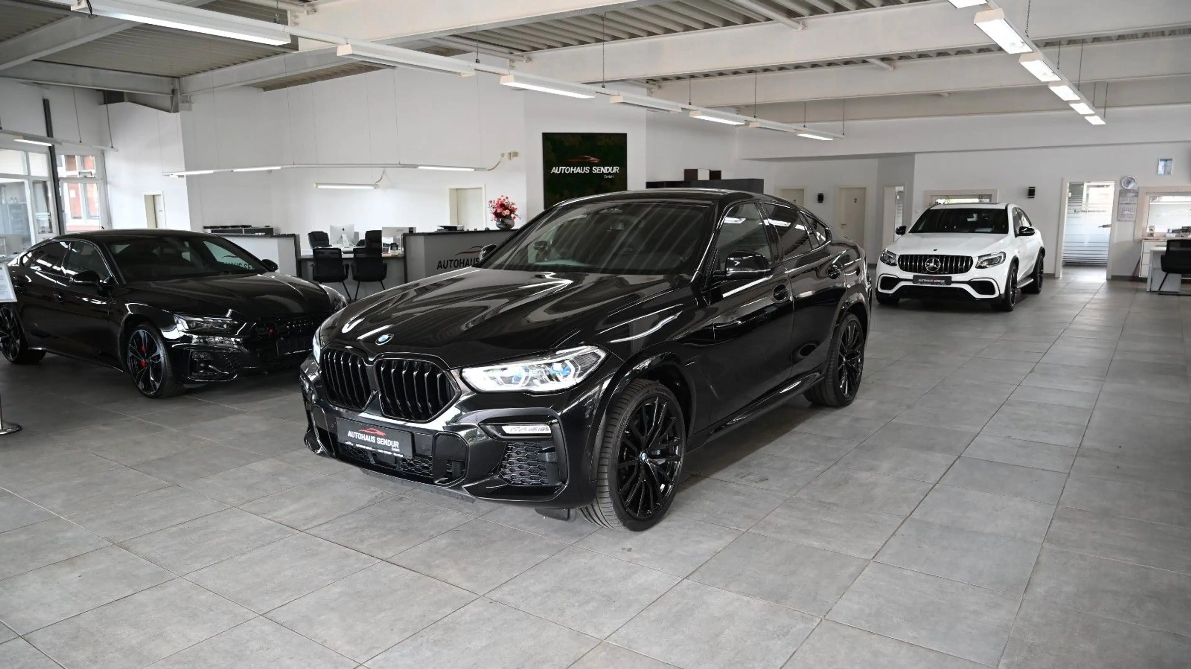 BMW X6 M50i *M-PAKET*MASSAGE*HUD*360°