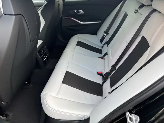 BMW M3 view 10