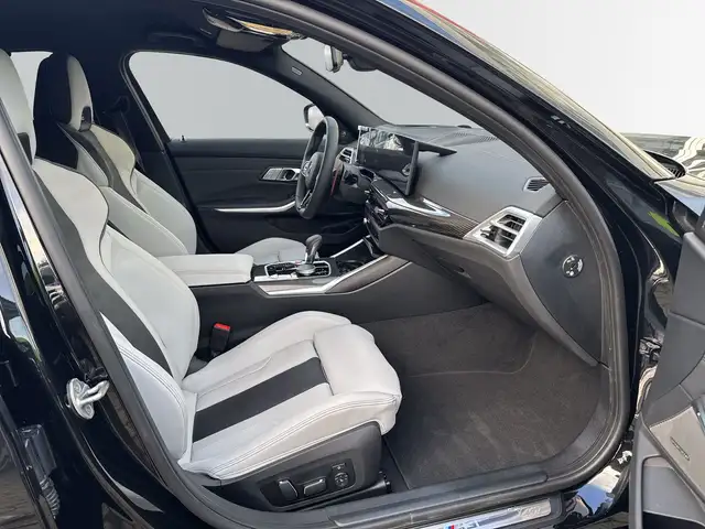 BMW M3 view 9