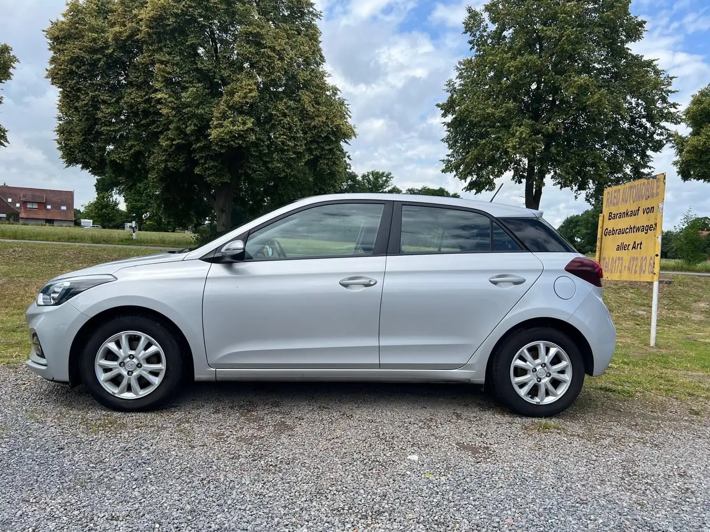 Hyundai i20 Select*Kamera*Klima*SitzHz*Garantie*Navi* Argent - 2