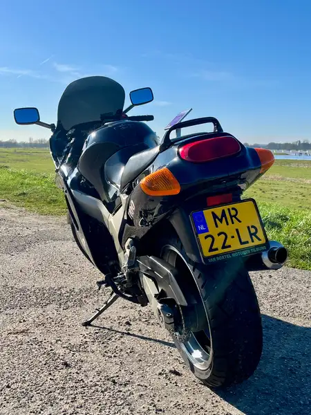 Kawasaki ZZR 1100 - foto 5