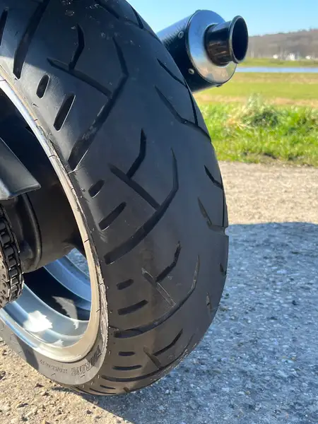 Kawasaki ZZR 1100 - foto 7