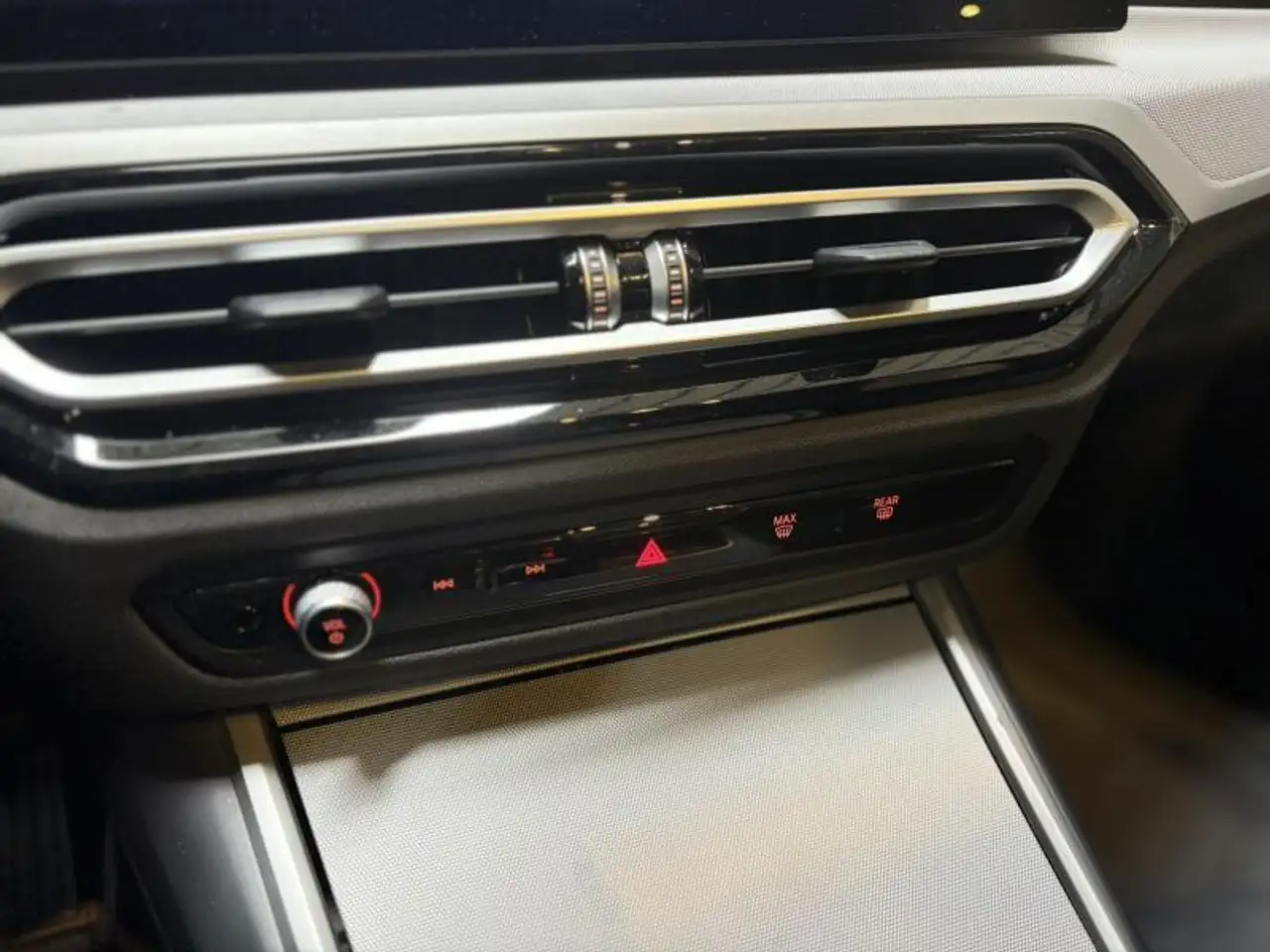 BMW 316 122cv dA MHEV Automatique Carplay*NAVI*CLIM*CAPTEU, миниатюра 26