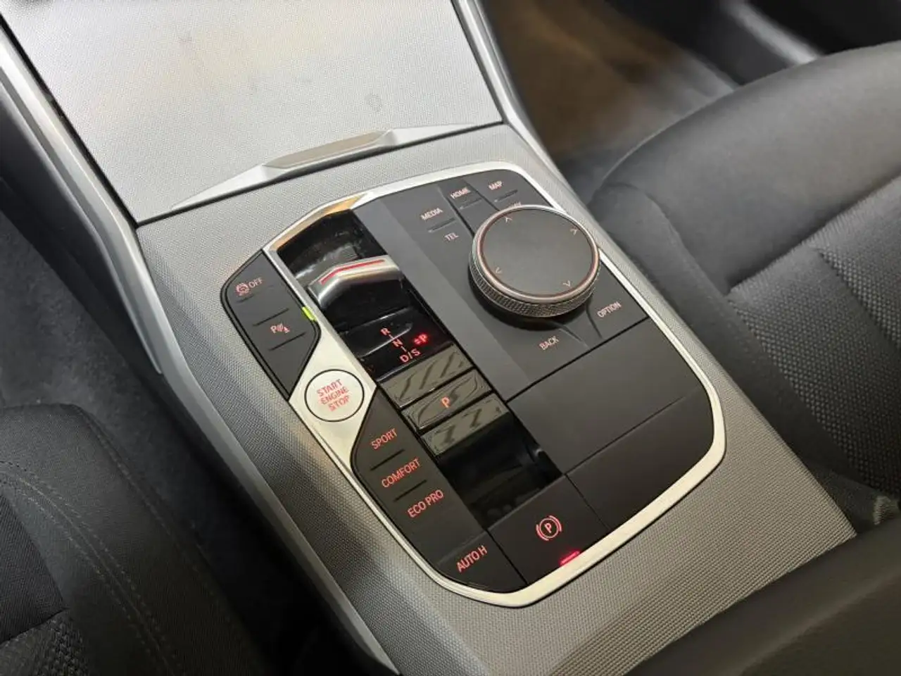 BMW 316 122cv dA MHEV Automatique Carplay*NAVI*CLIM*CAPTEU, миниатюра 28