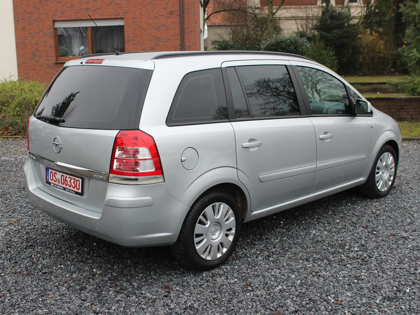 Opel Zafira Family*7-Sitzer*HU.AU.NEU*Finanzierung* Grau - 2