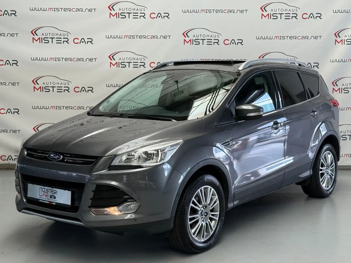Ford Kuga Titanium STANDH/PANORAMA/SPUR/TOT/1.HAND Gris - 1